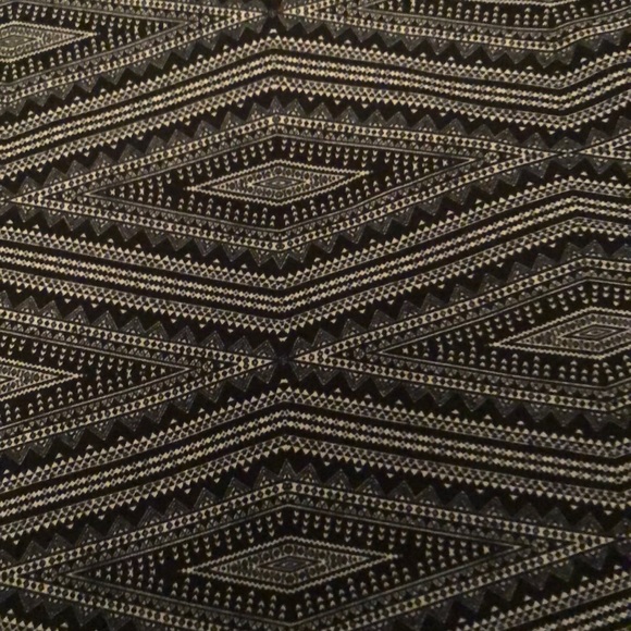 Lula Roe Randy Baseball Tee - Picture 2 of 2